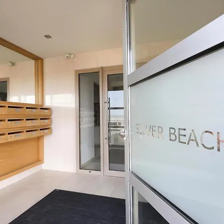 Strandvakantieappartement Zilverstrand - met binnenzwembad! De Haan Exterior foto