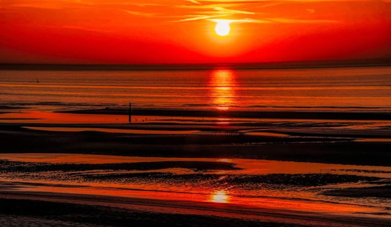 Strandvakantieappartement Zilverstrand - Met Binnenzwembad!